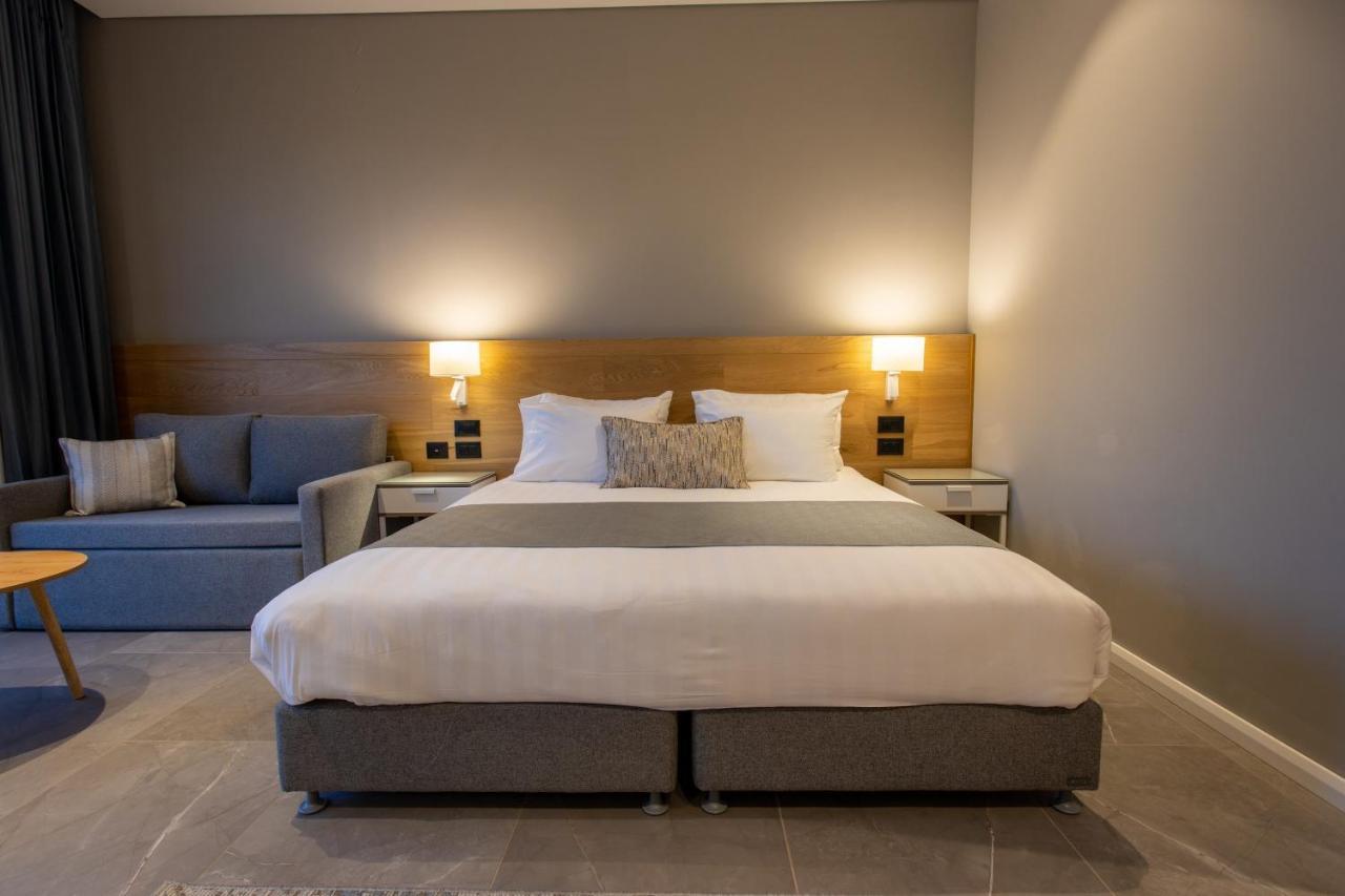 Logos Hotel In Yad Hashmona Extérieur photo